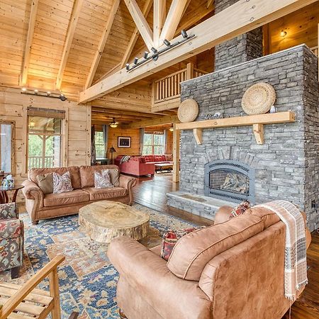 Sky High Lodge By Bk Stays. Large Cabin. Amazing Views. Game Room. Jacuzzi. Six Bedrooms. Sleeps 12 Blue Ridge Bagian luar foto