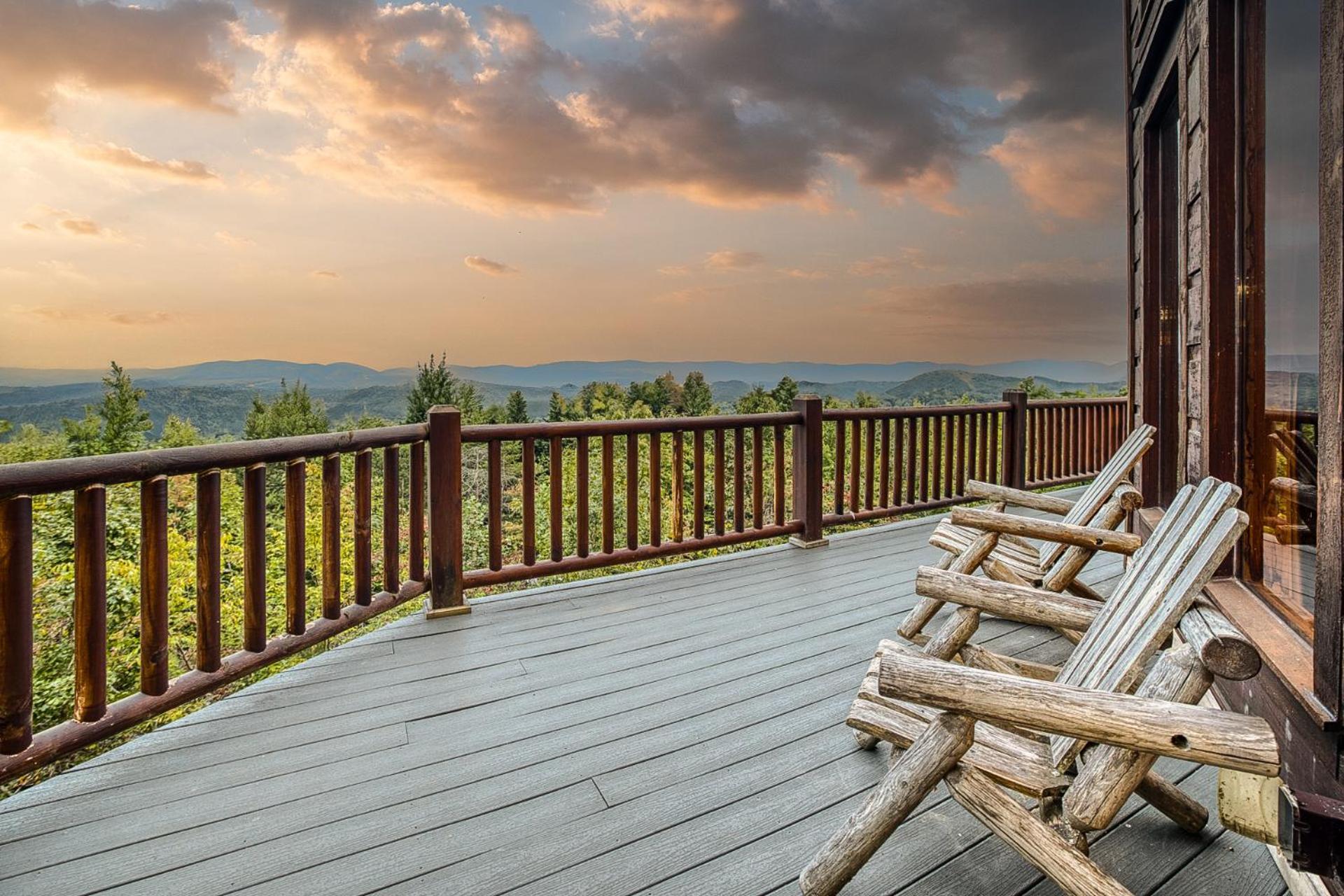 Sky High Lodge By Bk Stays. Large Cabin. Amazing Views. Game Room. Jacuzzi. Six Bedrooms. Sleeps 12 Blue Ridge Bagian luar foto