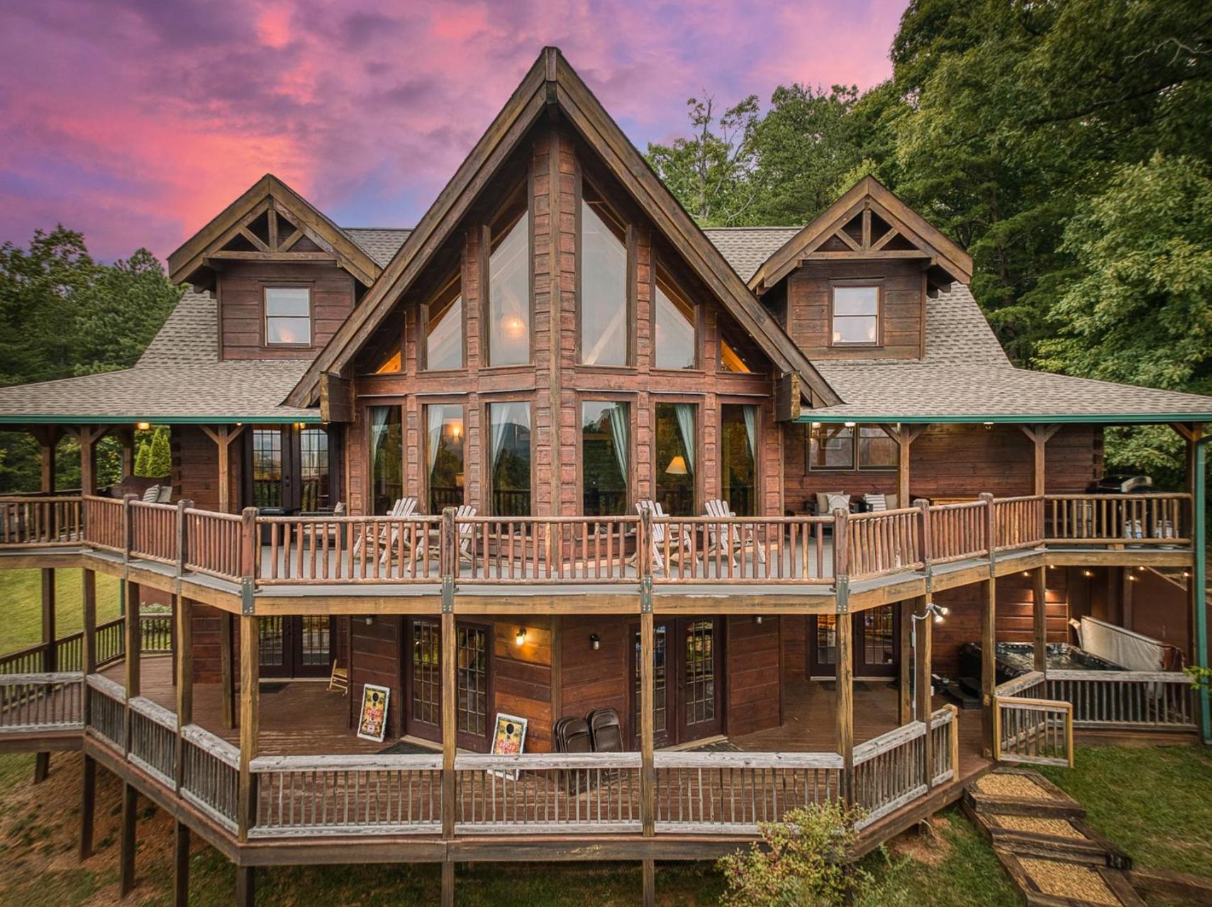 Sky High Lodge By Bk Stays. Large Cabin. Amazing Views. Game Room. Jacuzzi. Six Bedrooms. Sleeps 12 Blue Ridge Bagian luar foto