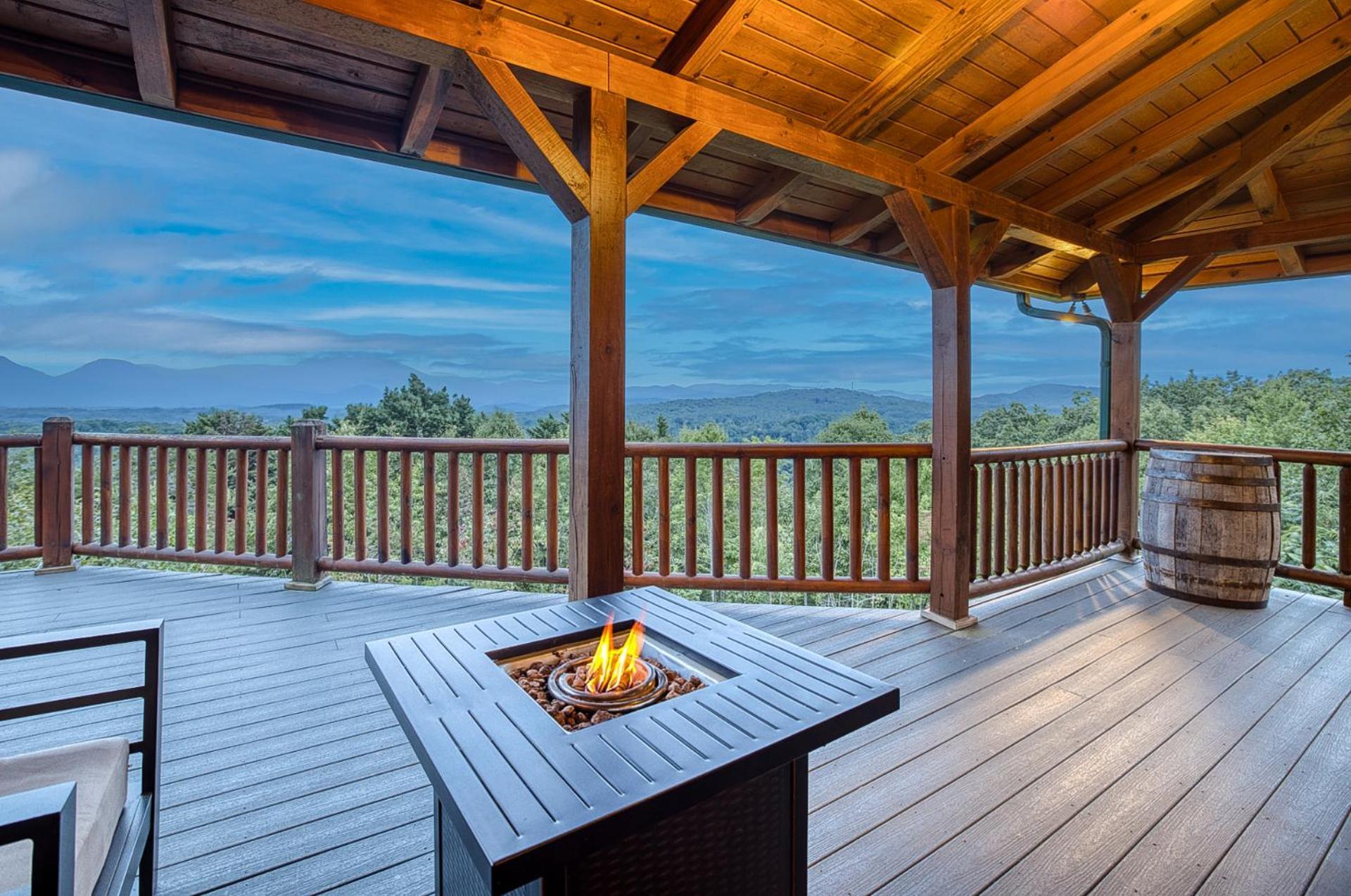 Sky High Lodge By Bk Stays. Large Cabin. Amazing Views. Game Room. Jacuzzi. Six Bedrooms. Sleeps 12 Blue Ridge Bagian luar foto