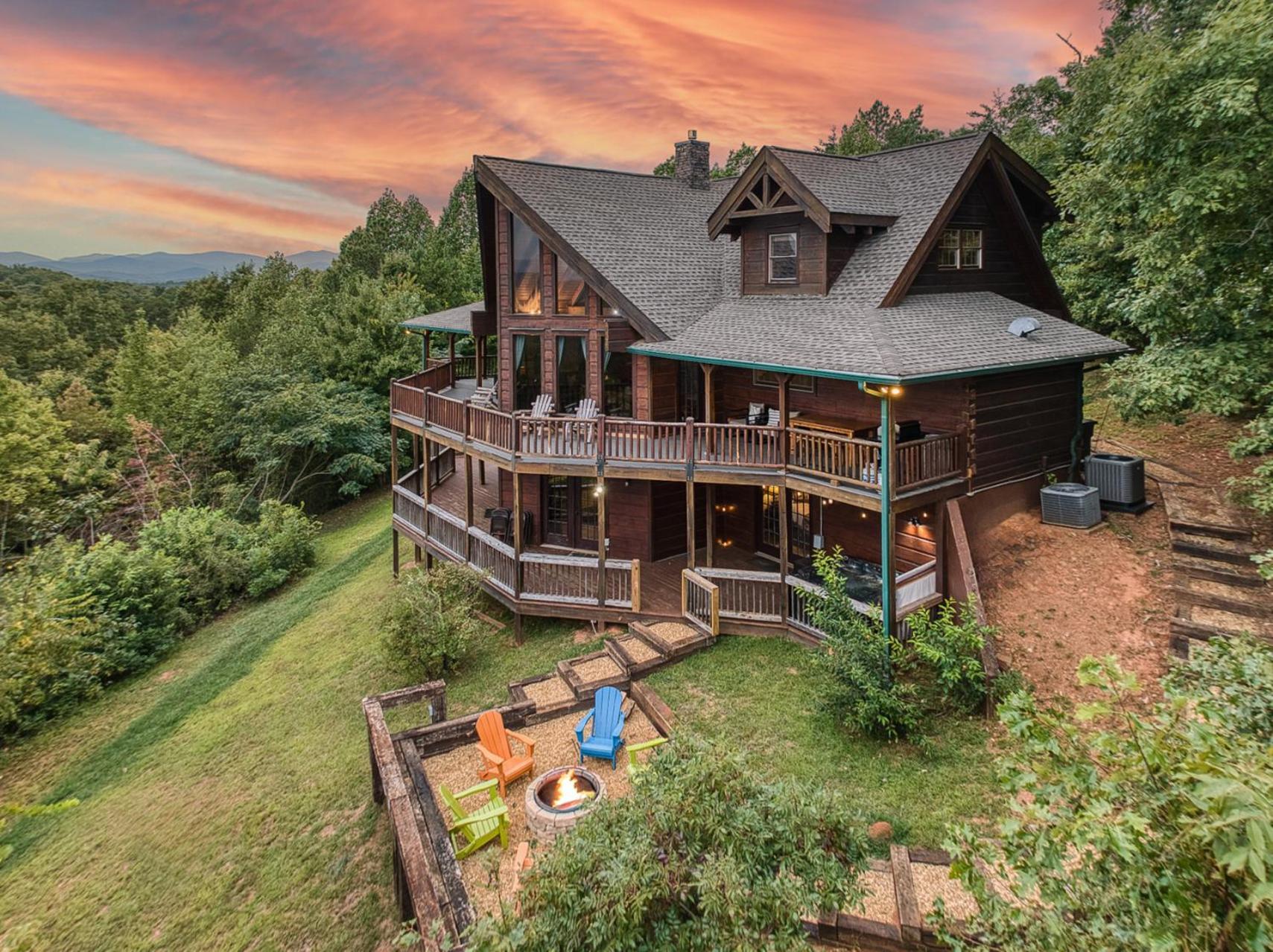 Sky High Lodge By Bk Stays. Large Cabin. Amazing Views. Game Room. Jacuzzi. Six Bedrooms. Sleeps 12 Blue Ridge Bagian luar foto
